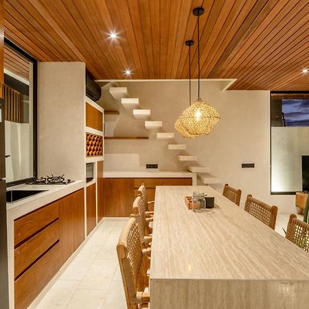 Blacksand Villas Echo Beach Canggu Eksteriør billede